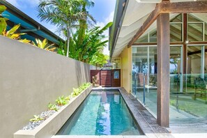 6.  Fish on a Fence - Pool