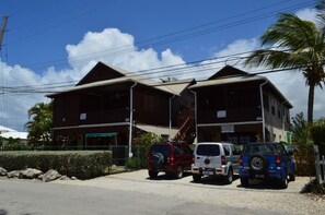 Blue Ocean Cottage - Front view