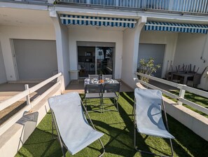 Sunny terrace and direct access to the accommodation