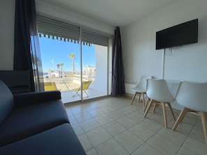 Bel appartement au Grau du Roi avec vue mer