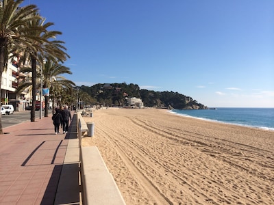 Sea & Beach Lloret Apartments