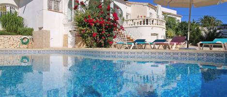 Sky, Water, Plant, Property, Building, Blue, Azure, Swimming Pool, Flower, House