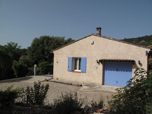 Ciel, Plante, Bâtiment, Fenêtre, Maison, Lot Terre, Porte, Chalet, Bois, Arbre