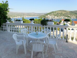 Eigentum, Möbel, Grundeigentum, Tabelle, Haus, Restaurant, Gebäude, Resort, Zimmer, Terrasse