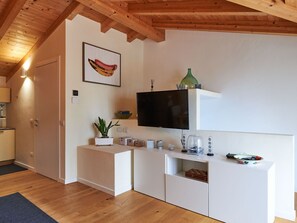 Property, Cabinetry, Wood, Countertop, Interior Design, Lighting, Floor, Flooring, Kitchen, Hardwood