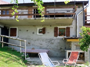 Eigentum, Haus, Gebäude, Grundeigentum, Nachbarschaft, Balkon, Zuhause, Hütte, Fassade, Wohnung