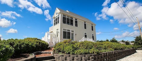 Welcome to Seaside Villa! Outstanding views from this Reverse Nantucket style home. 27 Fiddlers Green Lane-Dennis Port-New England Vacation Rentals