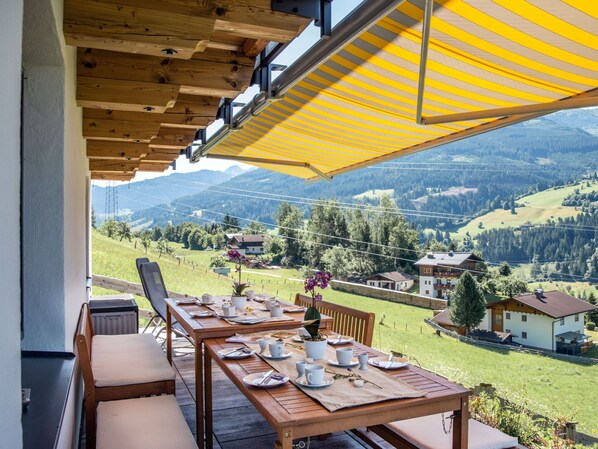 Table, Furniture, Property, Plant, Shade, Tree, Outdoor Furniture, Wood, Interior Design, Outdoor Table