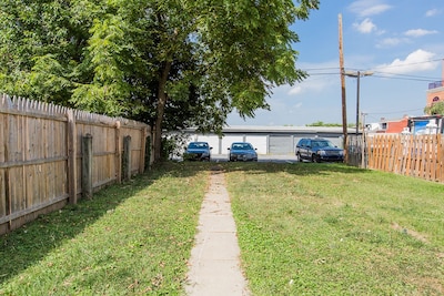 Lovely Downtown Townhome