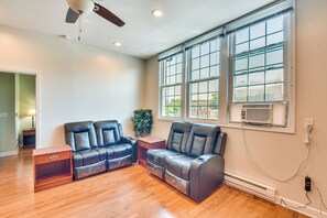 Living Space | Free WiFi | Smart TV