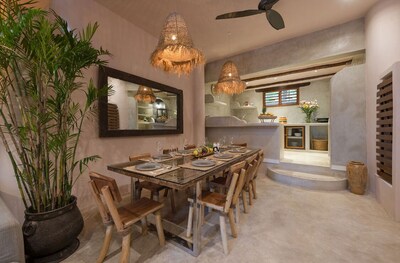 Villa frente a la playa en la jungla con piscina privada