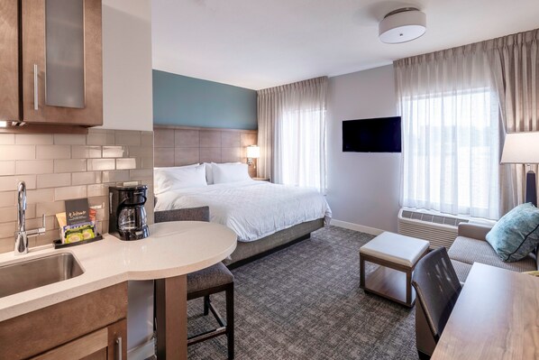 Enjoy your stay in this comfy studio!