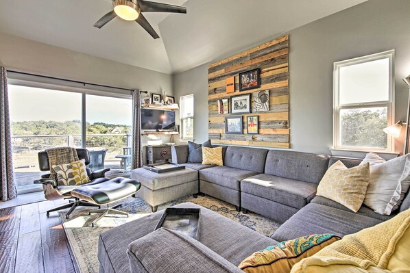 Wimberley Vacation Rental | 1BR | 1BA | 900 Sq Ft | Stairs Required
