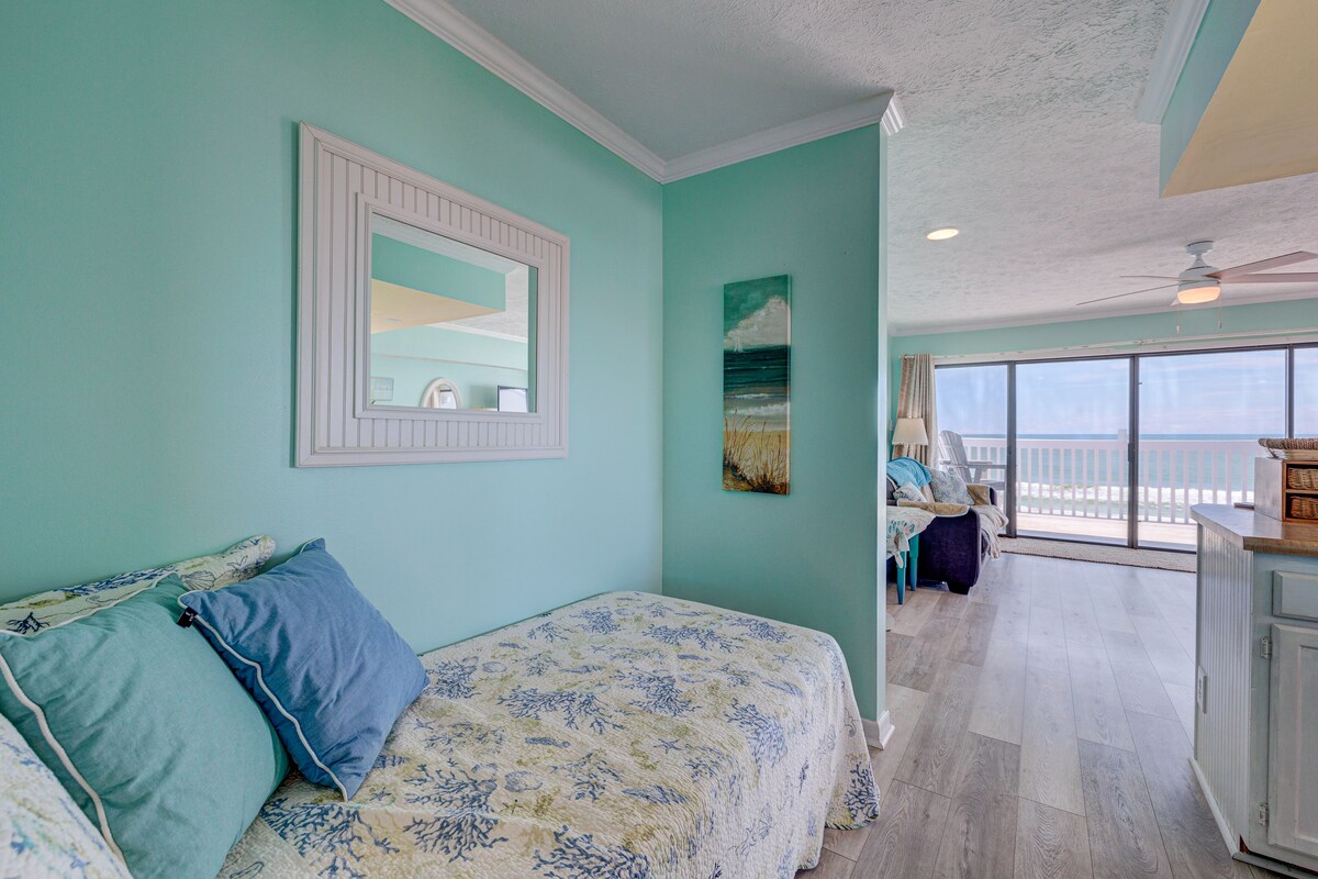 Oceanfront condo updated with nice pool top 3rd floor end unit at Sea Colony