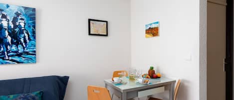 Table, Furniture, Property, Picture Frame, Couch, Interior Design, Orange, House, Floor, Flooring