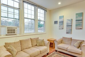 Living Room | Electric Fireplace