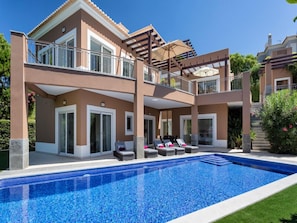 Modern 4 Bedroom Villa in Vale do Lobo with private pool, WiFi and Sonos sound system - J168 - 2