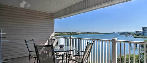 Indian Shores Vacation Rental | 2BR | 2BA | 1,140 Sq Ft | Entry Stairs Required