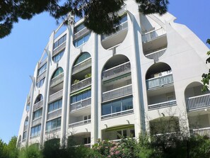 Bâtiment, Architecture, Propriété, Appartement, Immobilier, Zone Résidentielle, Maison, Condominium, Usage Mixte, Arbre