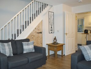 Comfortable seating within living area | Mountain View, Blaenau Ffestiniog