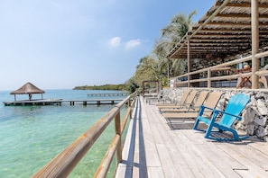 Balcony / Terrace,Beach,Sea view