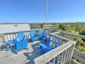 Lookout Deck