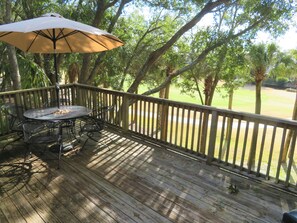 Upper deck overlooks 18th fairway !