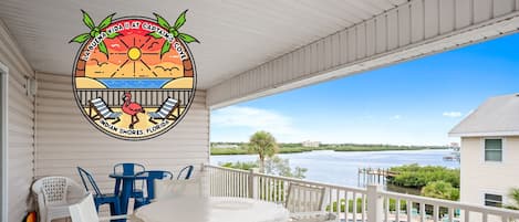 Awesome view of the Intracoastal Waterway from our balcony!