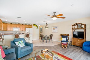 Spacious living room