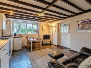 Open plan living space | Orchard Cottage - Thorney Country Cottages, Langport, near Somerton