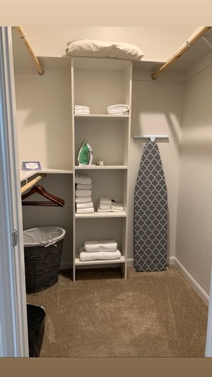 Closet 