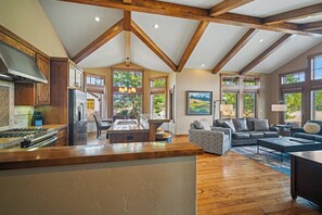 44 Caldera Cabin-09