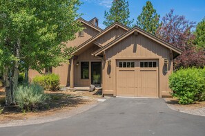 Caldera Cabin 45-02