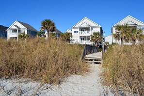 Steps Away from Garden City Beach!