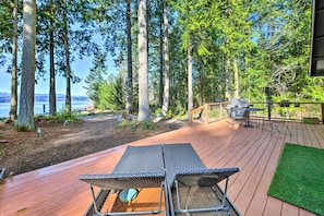 Furnished Deck | Puget Sound Views | Outdoor Dining