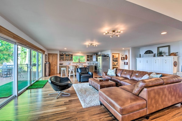 Hansville Vacation Rental | 4BR | 3BA | 2,000 Sq Ft | Stairs Required