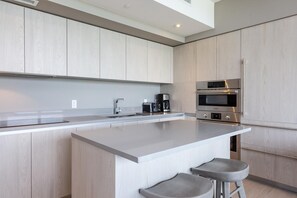 Family 3 bedroom Hyde Beach House Miami 22th floor (3405)