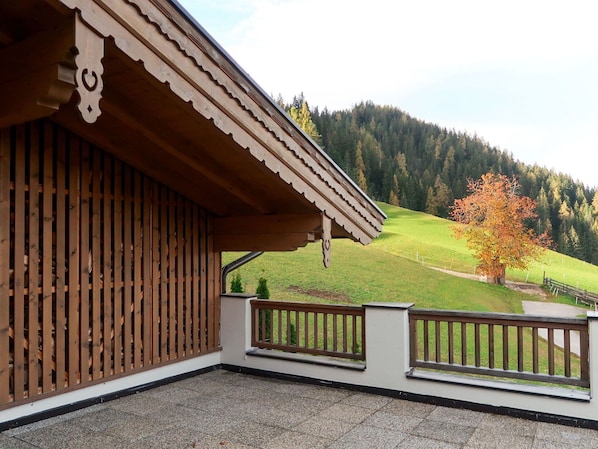Eigentum, Haus, Die Architektur, Gras, Gebäude, Zuhause, Grundeigentum, Holz, Baum, Fassade