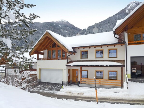 Propriété, Neige, Maison, Domicile, L'Hiver, Bâtiment, Toit, Immobilier, Siding, Chalet