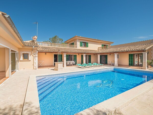 Sky, Water, Building, Swimming Pool, Window, Azure, House, Shade, Wall, Leisure
