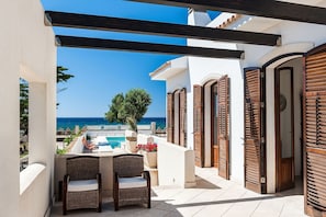 Building Exterior, Garden, Outdoor, Pool