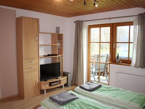 Ferienwohnung 70 qm, 2 Schlafzimmer, bis 4 Personen-Schlafzimmer 1