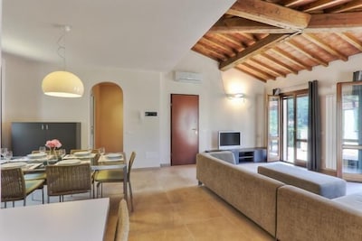 Exclusive villa with sea view - Rio nell'Elba: Villetta Natura Casa C