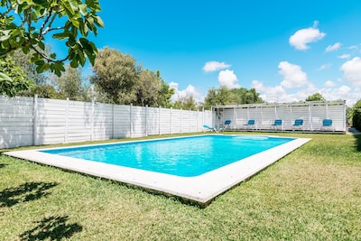 Modernes Ferienhaus mit Pool - El Algarrobo