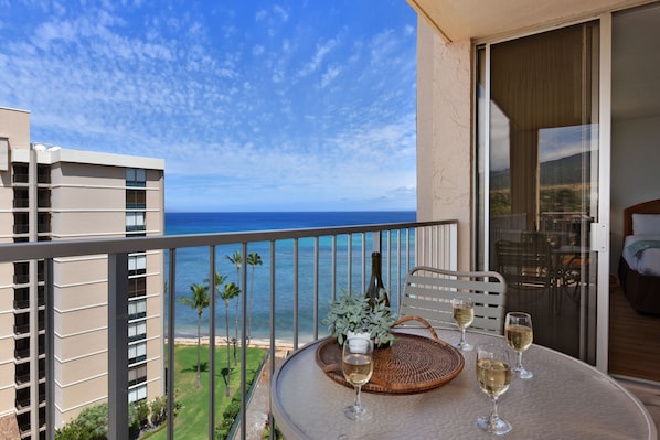 Royal Kahana 1020 lanai ocean view 1