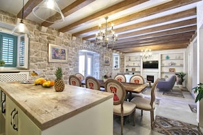 Beautiful Traditional Dubrovnik Villa | 4 Bedrooms | Villa Cavtat Heritage |  Private Jacuzzi & Sauna | Cavtat by Villamore