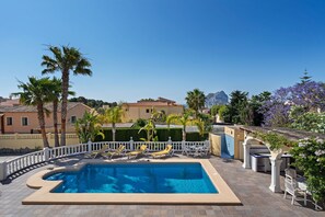 Holiday Home Swimming Pool