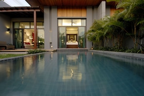 Utomhuspool