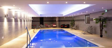 Piscine couverte
