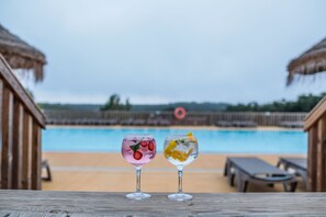 Poolside bar